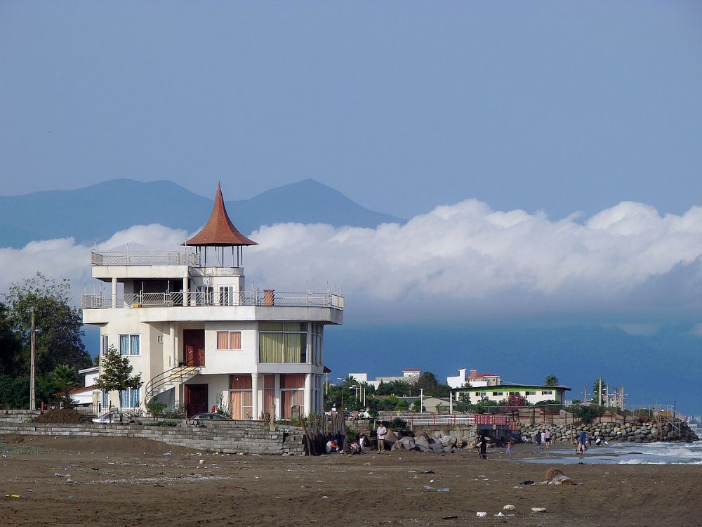 مقایسه هزینه خرید آپارتمان در برج با ویلا در شمال